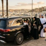 Family_entering_luxury_SUV